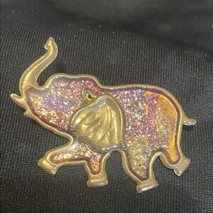 008 Vintage Costume Jewelry Sparkling Elephant Brooch